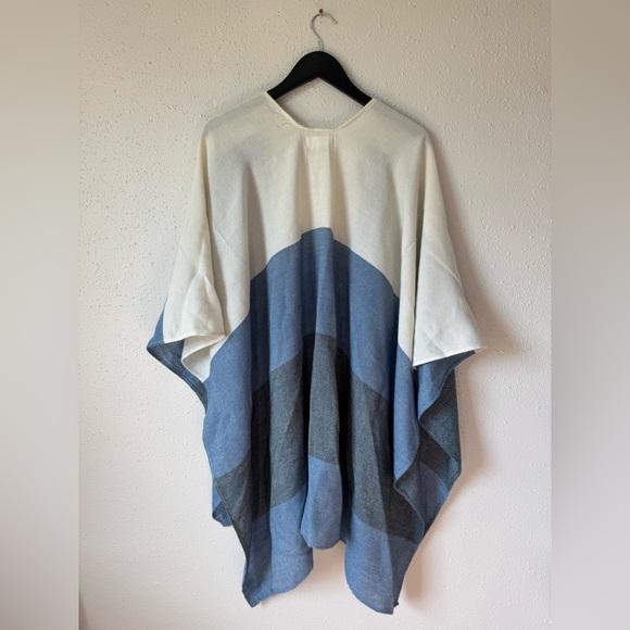 Mersea Lightweight‎ Travel Beach Wrap White Blue OS - Picture 3 of 5